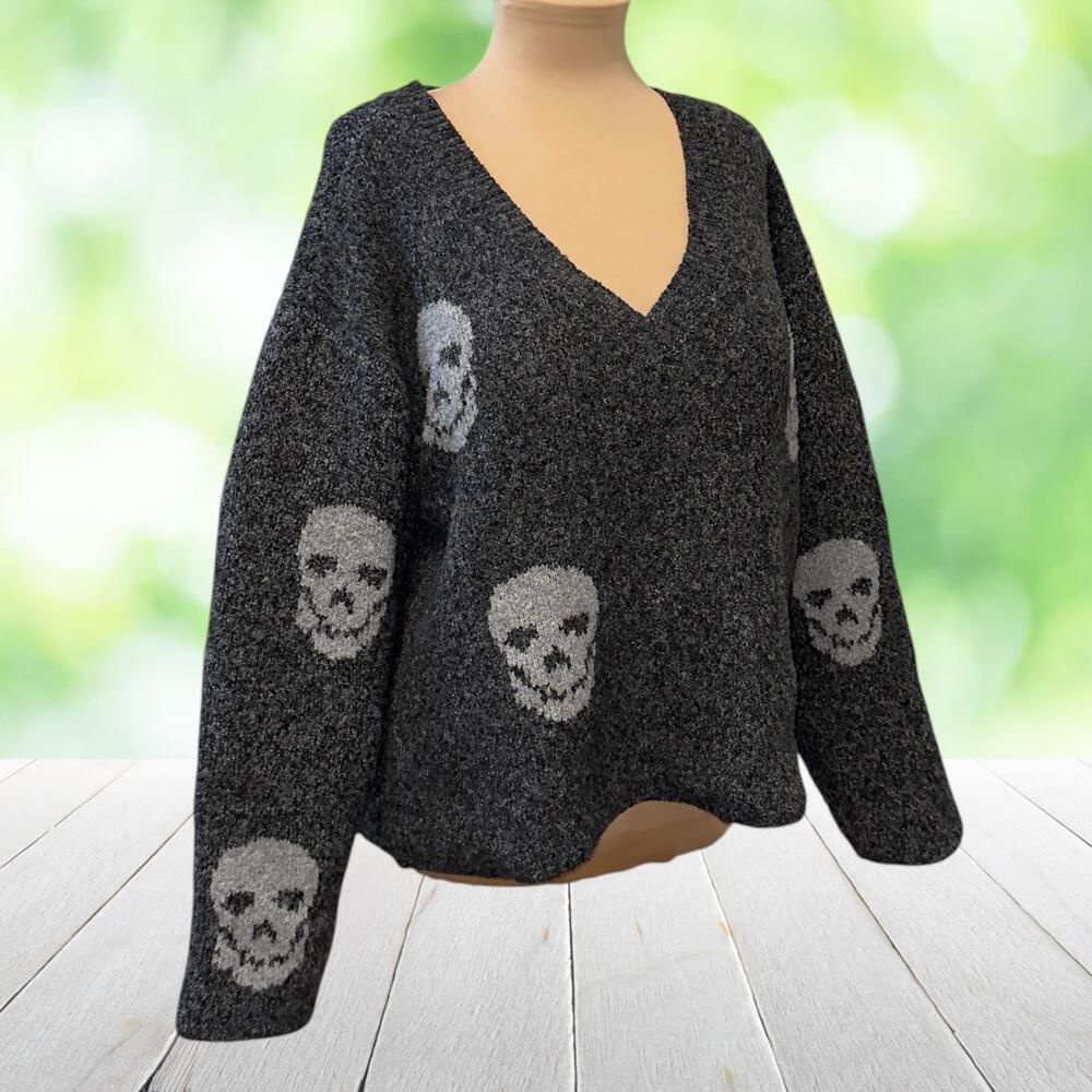 All Over Skull Sweater V Neck Pullover Goth Grunge Soft Charcoal Gray Size XL